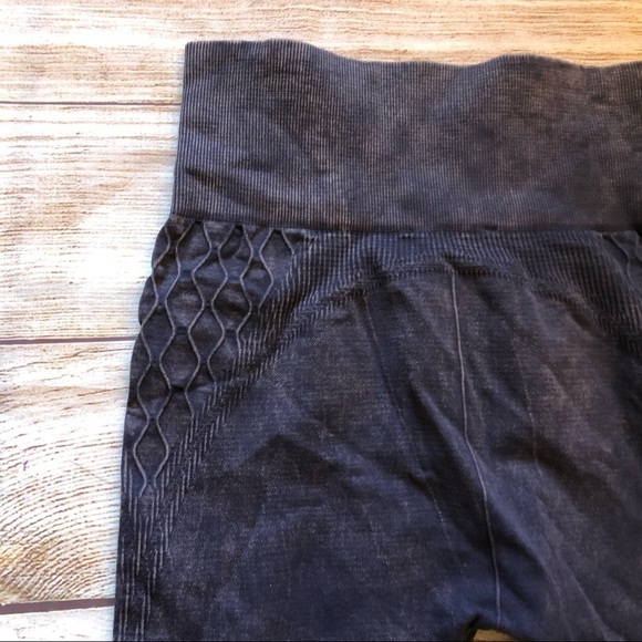 Avocado Leggings 🎉 - Picture 12 of 14